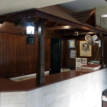 Nellimoottil Guest House กัตตะยัม ภายนอก รูปภาพ
